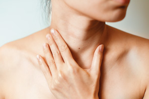 脖子變大，是甲狀腺亢進還是癌症？