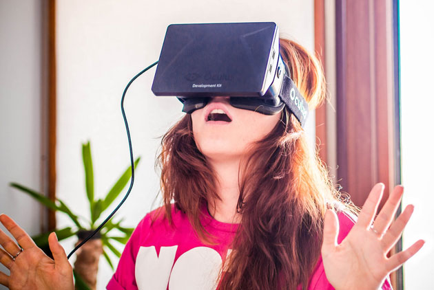 搶攻虛擬實境　臉書20億收購Oculus