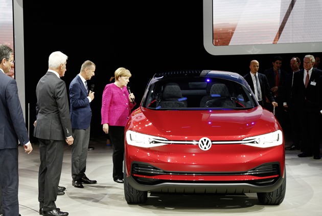 德國總理梅克爾也力推電動車，但為什麼成效不佳？