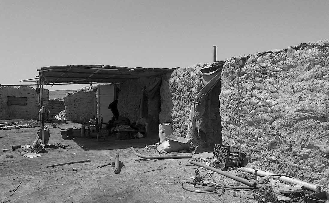 塔克拉瑪干沙漠外圍的村落住宅。圖／鄭婷筠　提供
